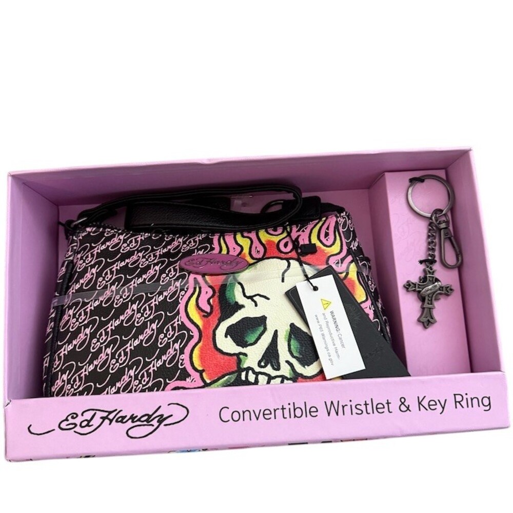 Ed Hardy Convertible Wristlet Zip Pouch Key Ring Gift Set Pink Skull Print
